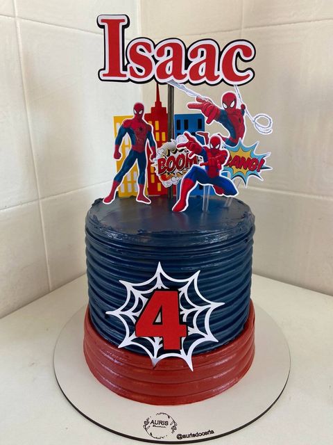 Bolo temático personalizado de festa infantil